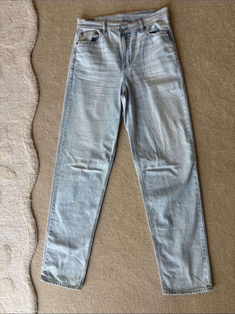 American Eagle Strigid Baggy Straight Leg Women’s Jeans Light Wash